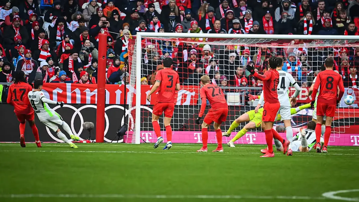 包含沃尔夫斯堡队在最近的比赛中斩获大胜的词条