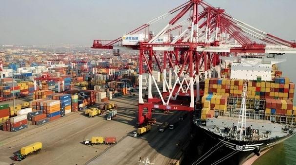 关于法国平波兰，小组竞争愈发激烈的信息