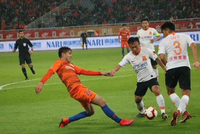 安徽队对山西队的较量引发球迷热议